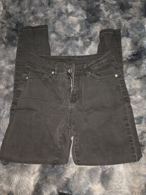 Women’s High-Rise Black Jeans